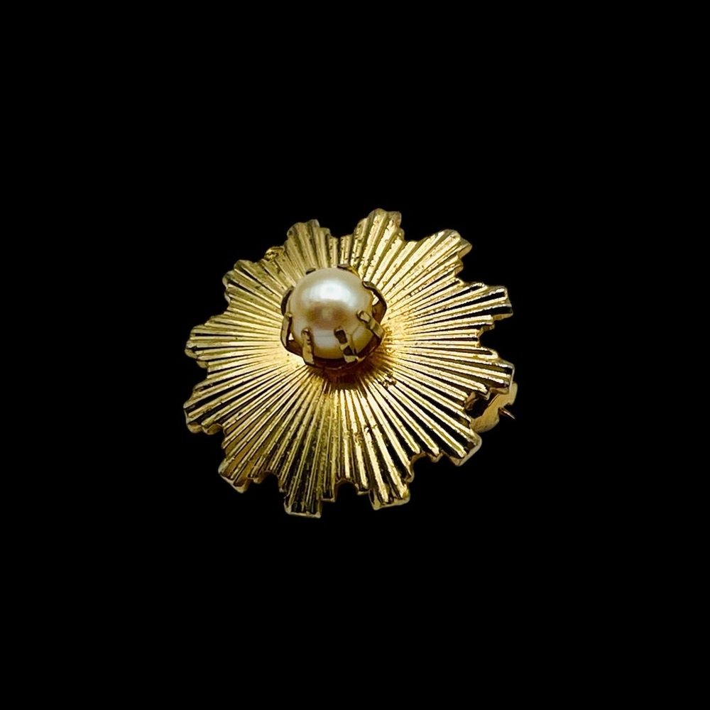 Darling Dainty Signed Coro Gold Tone Sunburst Brooch With Pearl Estate Pc - Picture 5 of 12